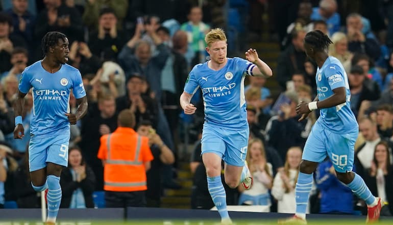 How much does De Bruyne earn