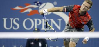 Sam Groch holds the record for the fastest tennis serve of all time